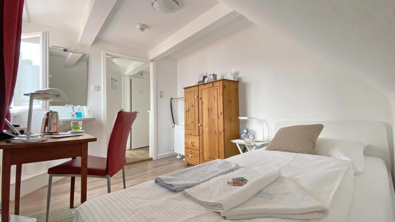 Frauenhotel Hanseatin - Women Only هامبورغ المظهر الخارجي الصورة